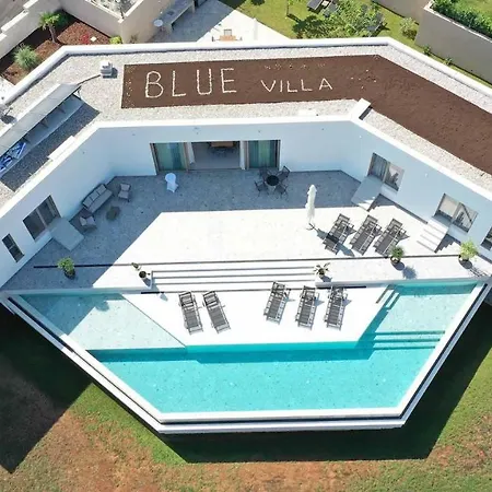 Modern And Luxurious With Swimming Pool In * Zmijavci