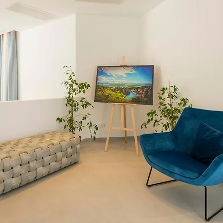 Modern And Luxurious With Swimming Pool In Villa