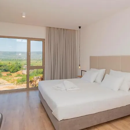 Modern And Luxurious With Swimming Pool In Villa *