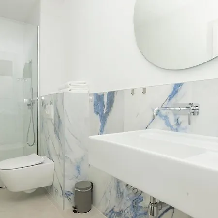 Modern And Luxurious With Swimming Pool In * Zmijavci